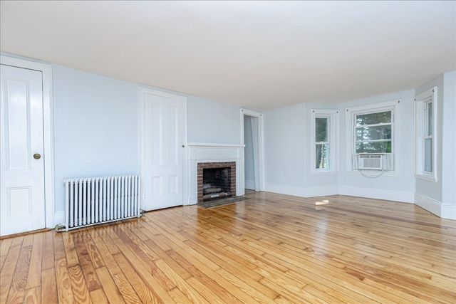 946 Bay Rd. 2, Hamilton, MA 01982