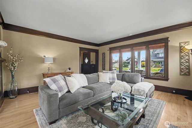 3225 N 20th Street, Tacoma, WA 98406