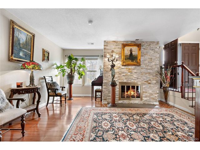 2925 S Vaughn Way, Aurora, CO 80014