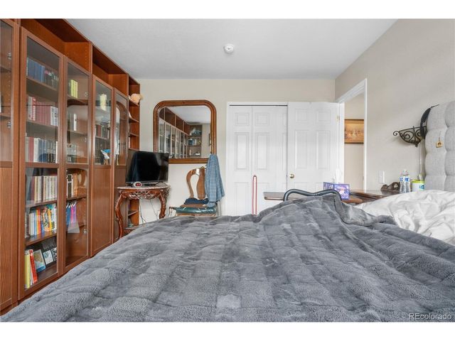 2925 S Vaughn Way, Aurora, CO 80014