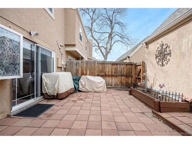 2925 S Vaughn Way, Aurora, CO 80014