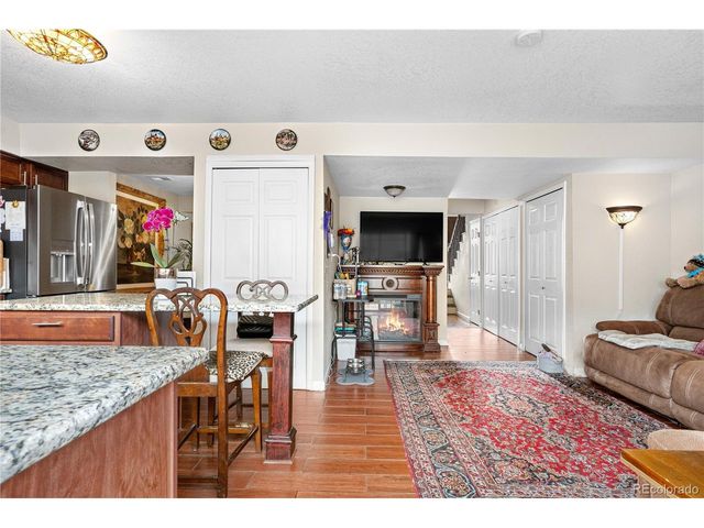 2925 S Vaughn Way, Aurora, CO 80014