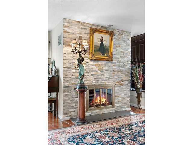 2925 S Vaughn Way, Aurora, CO 80014