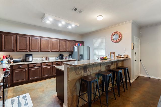 4313 Commando Trail, College Station, TX 77845