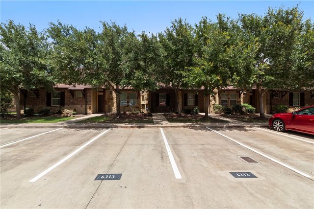 4313 Commando Trail, College Station, TX 77845