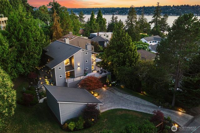 6065 NE 135th Street, Kirkland, WA 98034