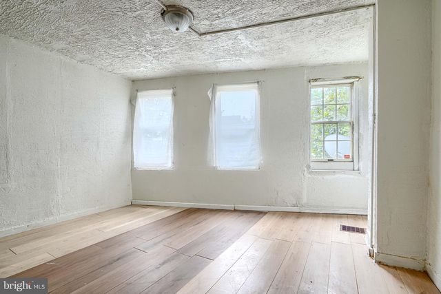 1912 FREDERICK AVE, Baltimore, MD 21223