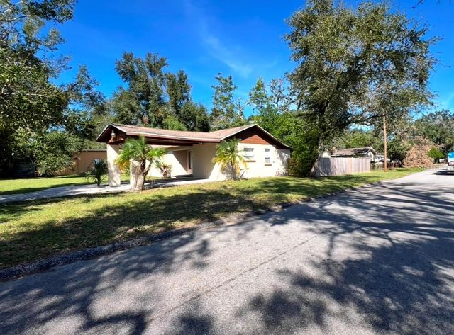 3910 E ELLICOTT STREET, Tampa, FL 33610