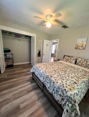 3910 E ELLICOTT STREET, Tampa, FL 33610