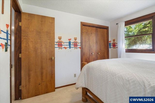 405 Fir Knoll Ln NE, Salem, OR 97317