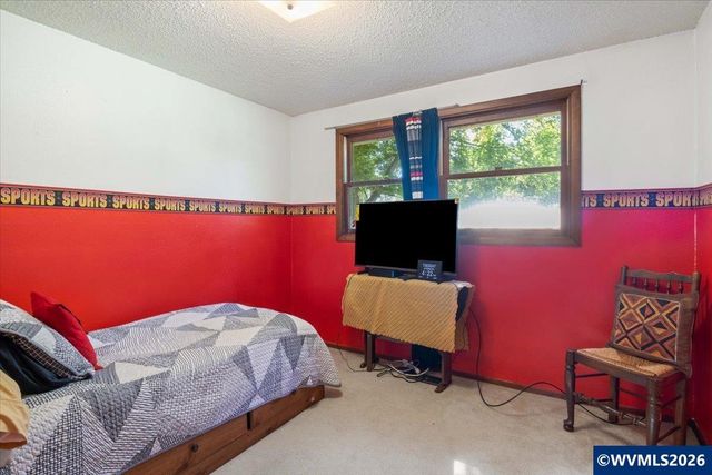 405 Fir Knoll Ln NE, Salem, OR 97317