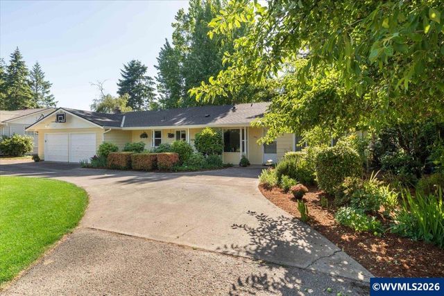 405 Fir Knoll Ln NE, Salem, OR 97317