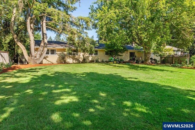 405 Fir Knoll Ln NE, Salem, OR 97317