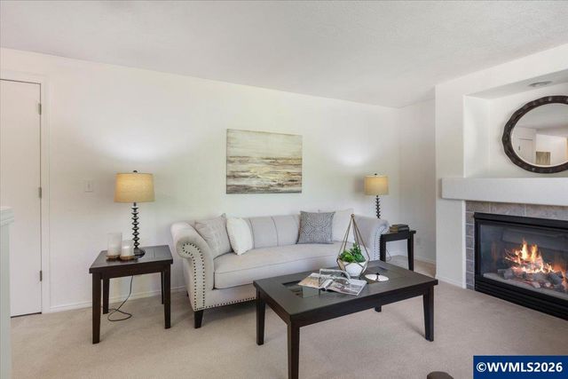 405 Fir Knoll Ln NE, Salem, OR 97317