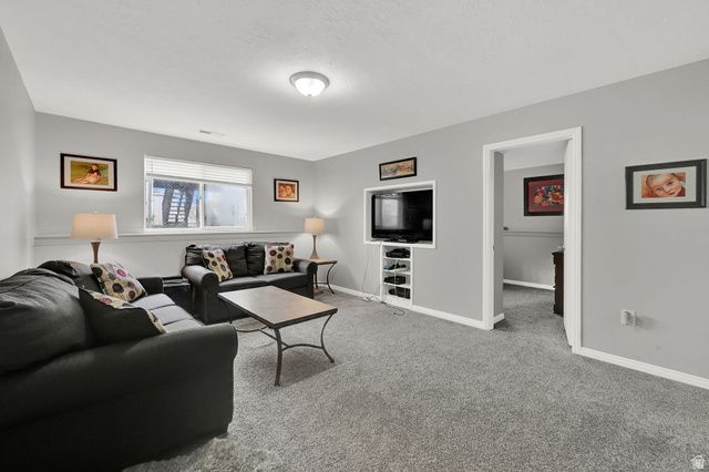 3959 W 5325 S, Roy, UT 84067