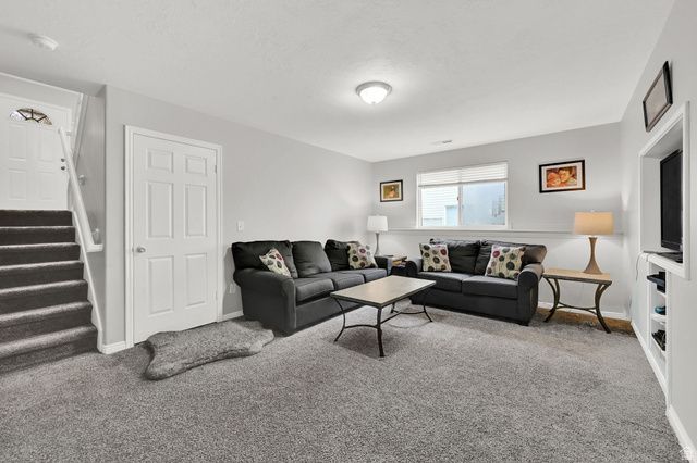 3959 W 5325 S, Roy, UT 84067