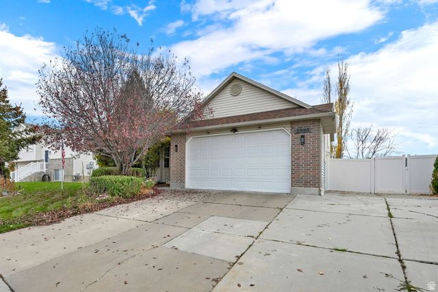 3959 W 5325 S, Roy, UT 84067
