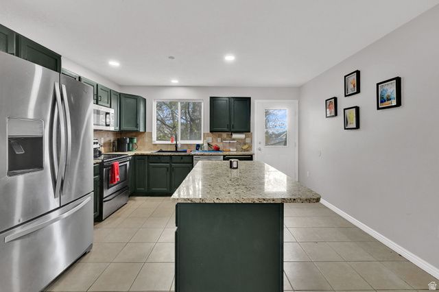 3959 W 5325 S, Roy, UT 84067