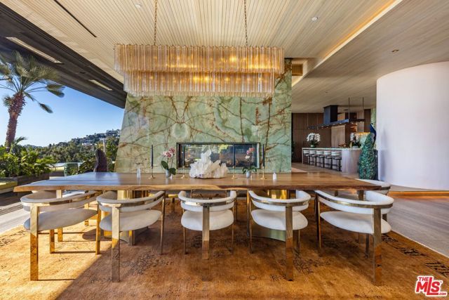 1851 N Stanley Avenue, Los Angeles, CA 90046