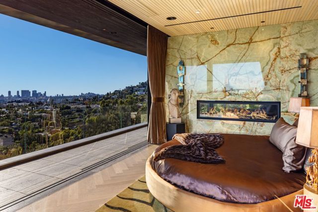 1851 N Stanley Avenue, Los Angeles, CA 90046