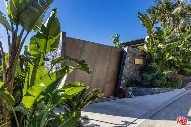 1851 N Stanley Avenue, Los Angeles, CA 90046