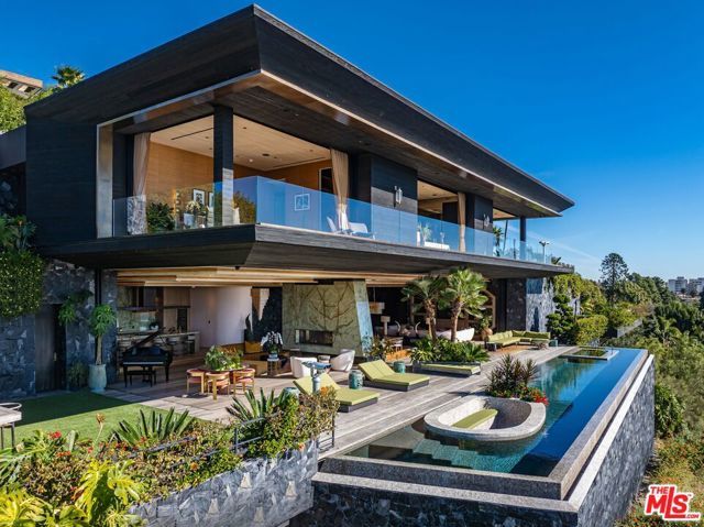 1851 N Stanley Avenue, Los Angeles, CA 90046