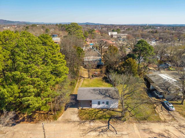 138 Parkhill Street, Hot Springs, AR 71901