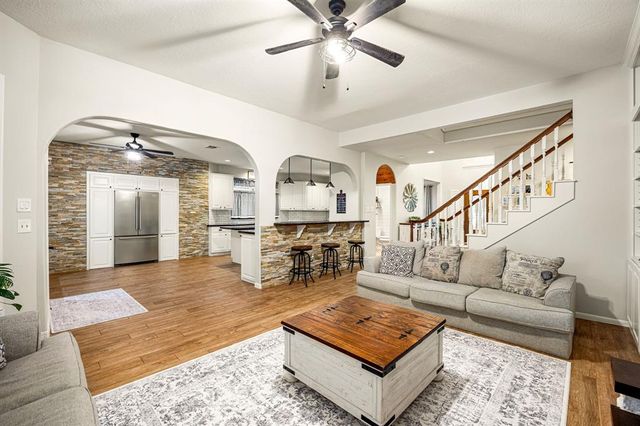1623 Pecan Crossing Drive, Richmond, TX 77406