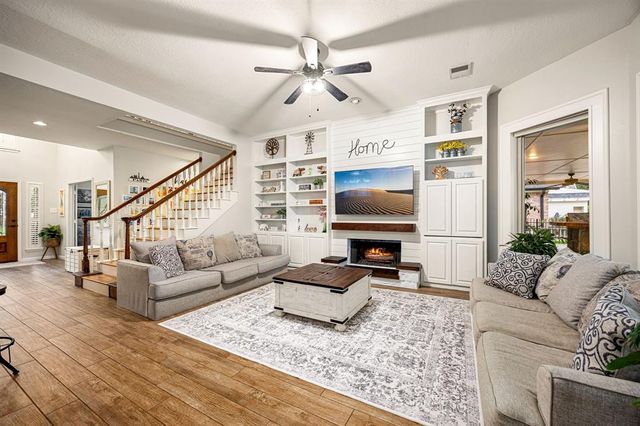 1623 Pecan Crossing Drive, Richmond, TX 77406