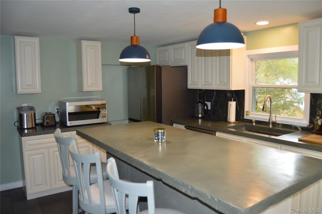 44 Wood Street, Kingston, NY 12401