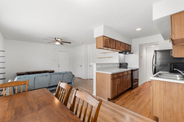 2750 Holly Hall Street 1917, Houston, TX 77054