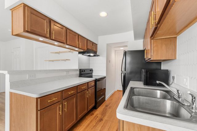 2750 Holly Hall Street 1917, Houston, TX 77054