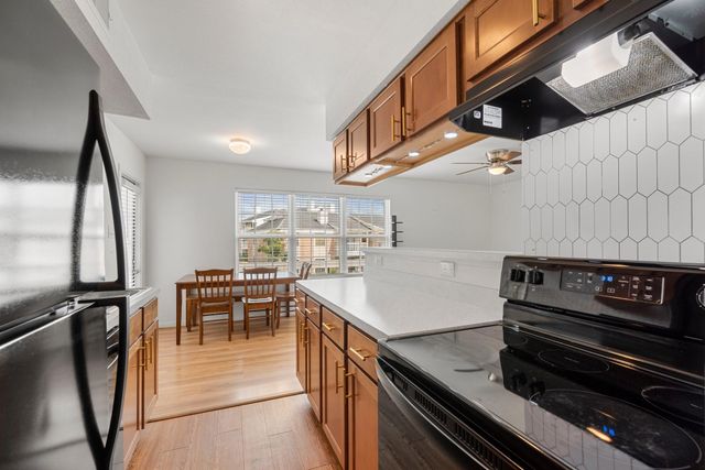 2750 Holly Hall Street 1917, Houston, TX 77054