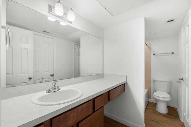 2750 Holly Hall Street 1917, Houston, TX 77054