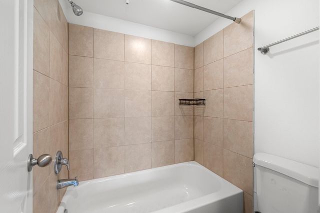 2750 Holly Hall Street 1917, Houston, TX 77054