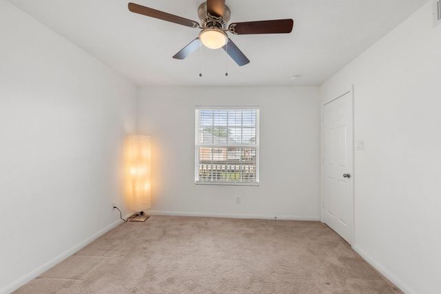 2750 Holly Hall Street 1917, Houston, TX 77054