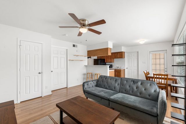 2750 Holly Hall Street 1917, Houston, TX 77054