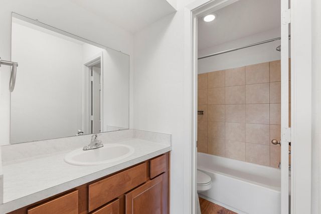 2750 Holly Hall Street 1917, Houston, TX 77054