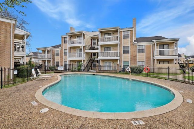 2750 Holly Hall Street 1917, Houston, TX 77054