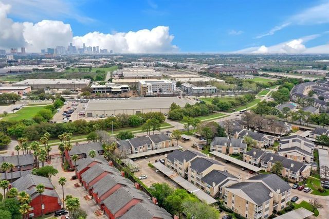 2750 Holly Hall Street 1917, Houston, TX 77054