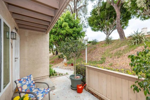 694 Ascot Drive, Vista, CA 92083