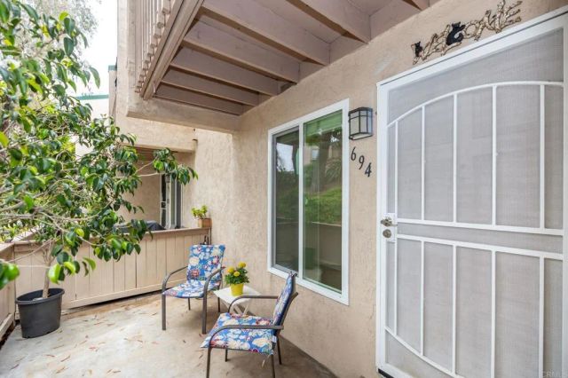 694 Ascot Drive, Vista, CA 92083