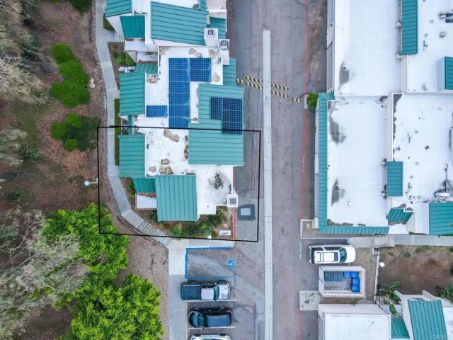 694 Ascot Drive, Vista, CA 92083