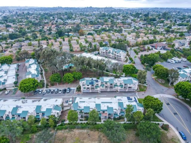 694 Ascot Drive, Vista, CA 92083