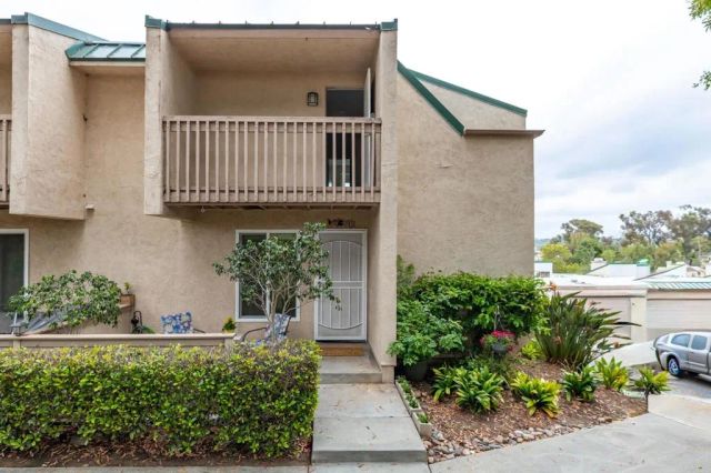 694 Ascot Drive, Vista, CA 92083