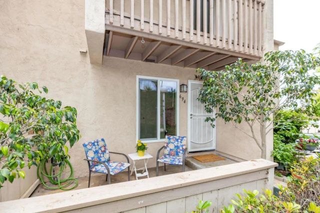 694 Ascot Drive, Vista, CA 92083