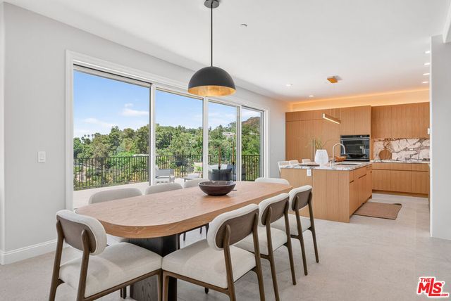 8045 Bulwer Drive, Los Angeles, CA 90046