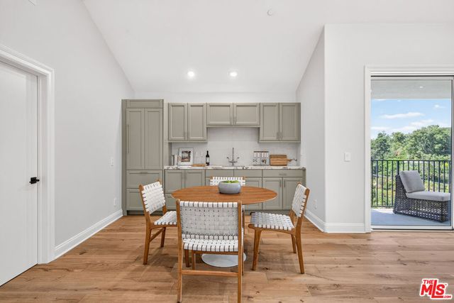 8045 Bulwer Drive, Los Angeles, CA 90046