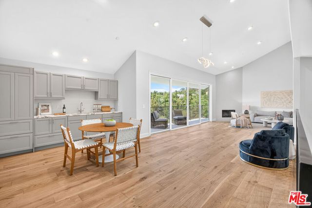8045 Bulwer Drive, Los Angeles, CA 90046