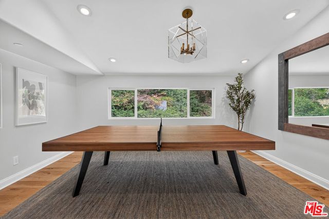 8045 Bulwer Drive, Los Angeles, CA 90046
